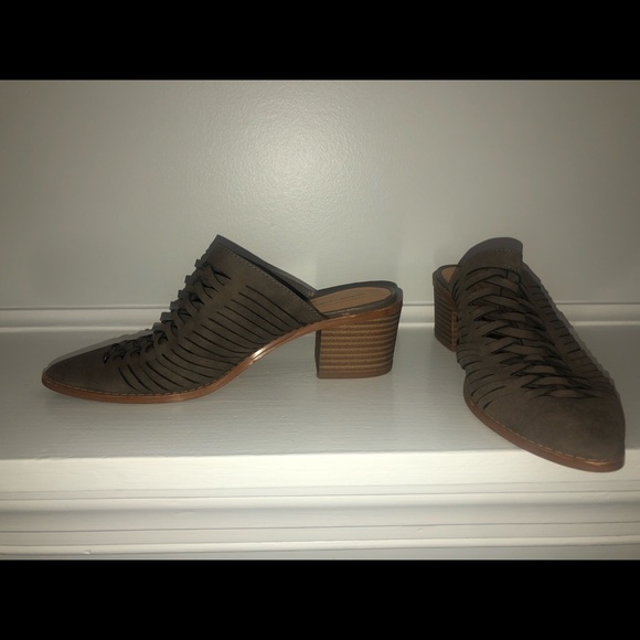 Mules - Picture 3 of 5